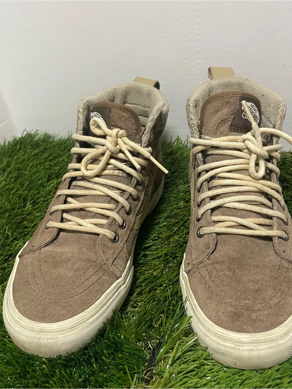 Vans Sk8-Hi Scotchgard 3M Suede Taupe Brown Sneakers Men’s 6 Women’s 7.5 EU 38